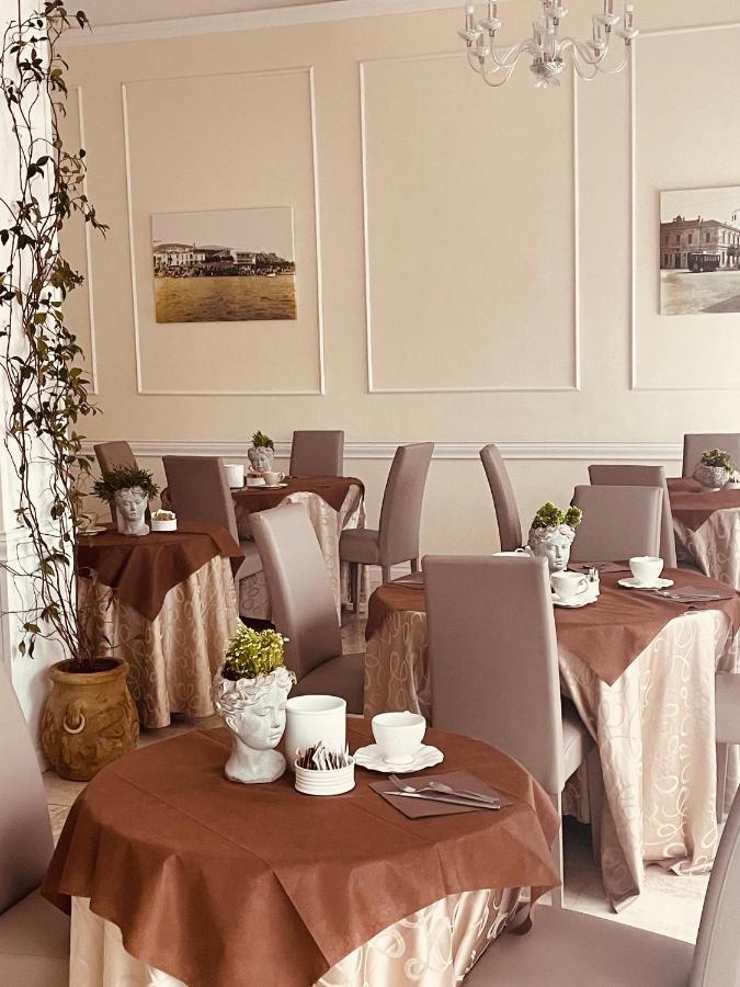 Hotel Regina Margherita Bordighera Eksteriør bilde